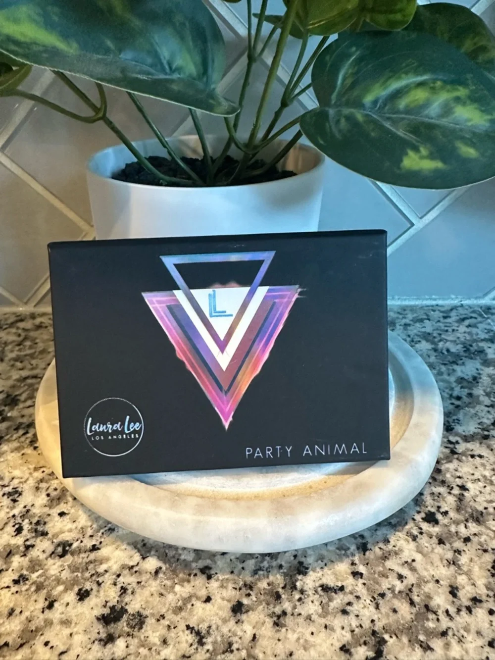 Laura Lee Los Angeles Party Animal Eyeshadow Palette Bold Vibrant Colors NEW